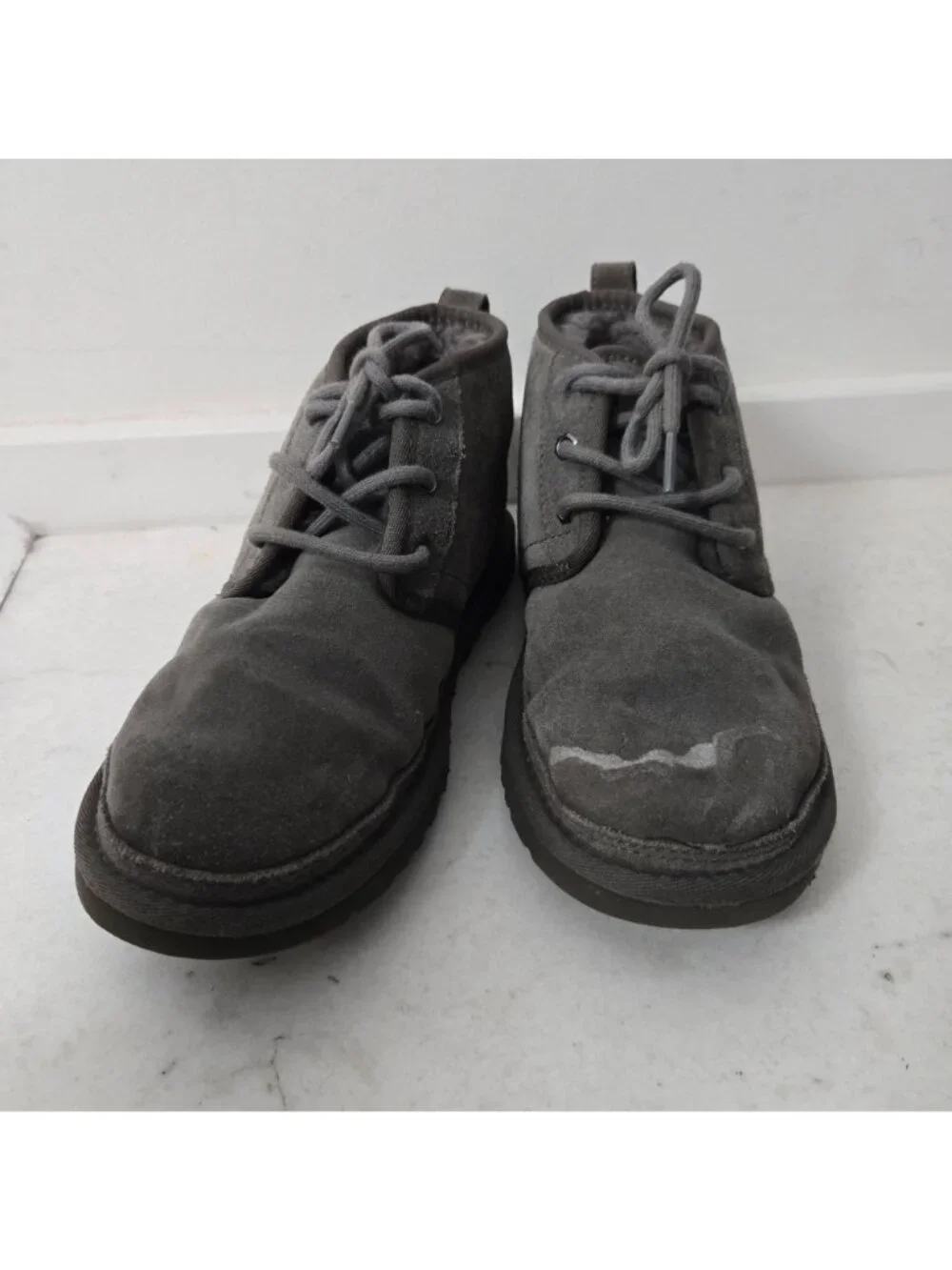 UGG Men's Size 6 Neumel Suede Grey Chukka Boots Lace-Up Wool Blend Lined